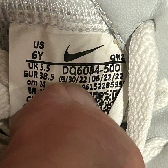 NIKE Blazer Youth Size 6Y Mid 77 Barley Grape Metallic Copper DQ6084 500 - Picture 6 of 9